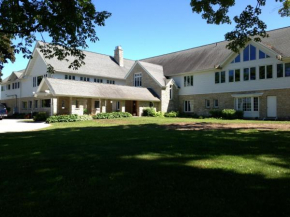 Отель Maxwelton Braes Lodge & Golf Course  Бейлис Харбор